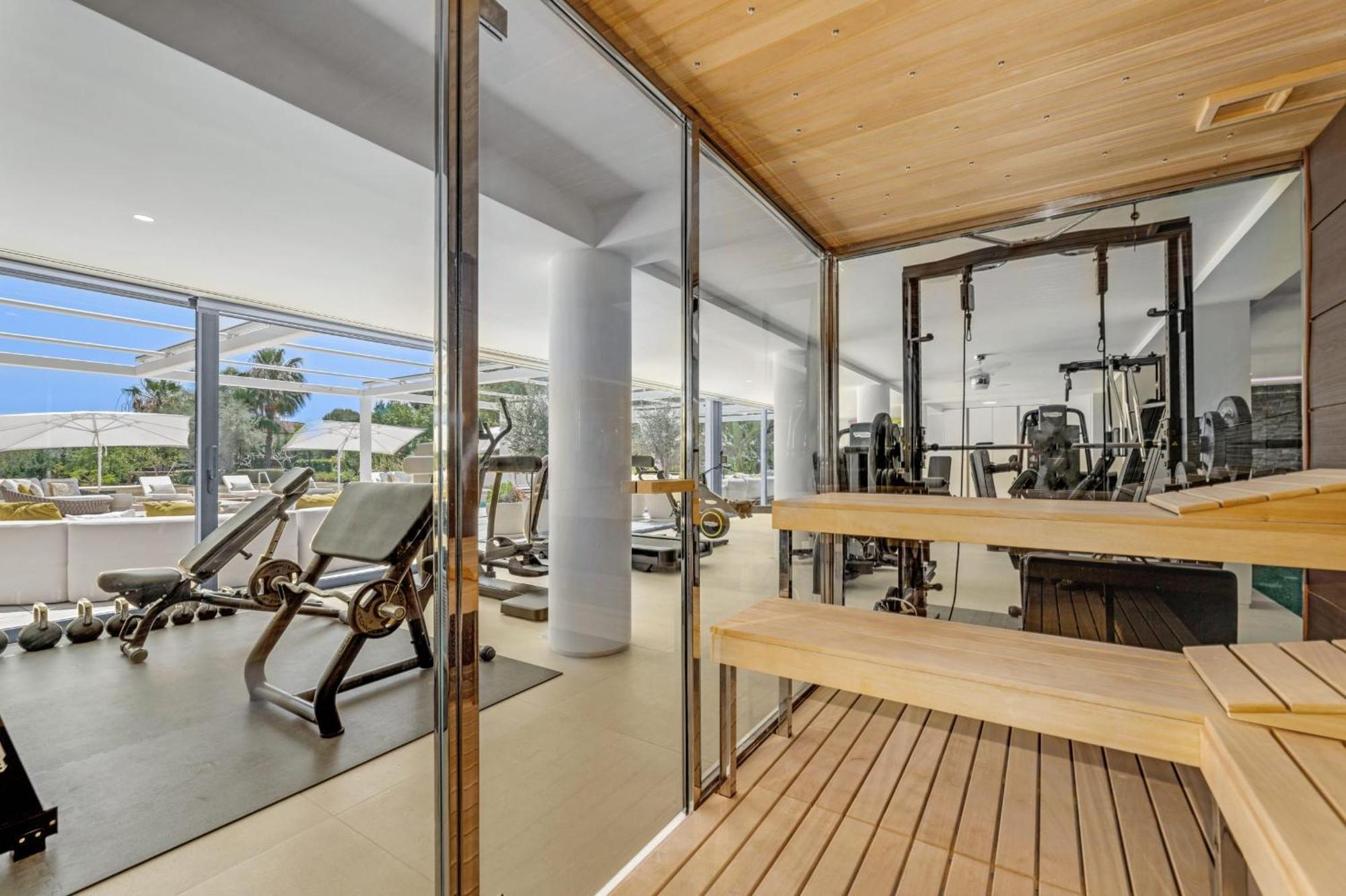 About Serenity Villa *