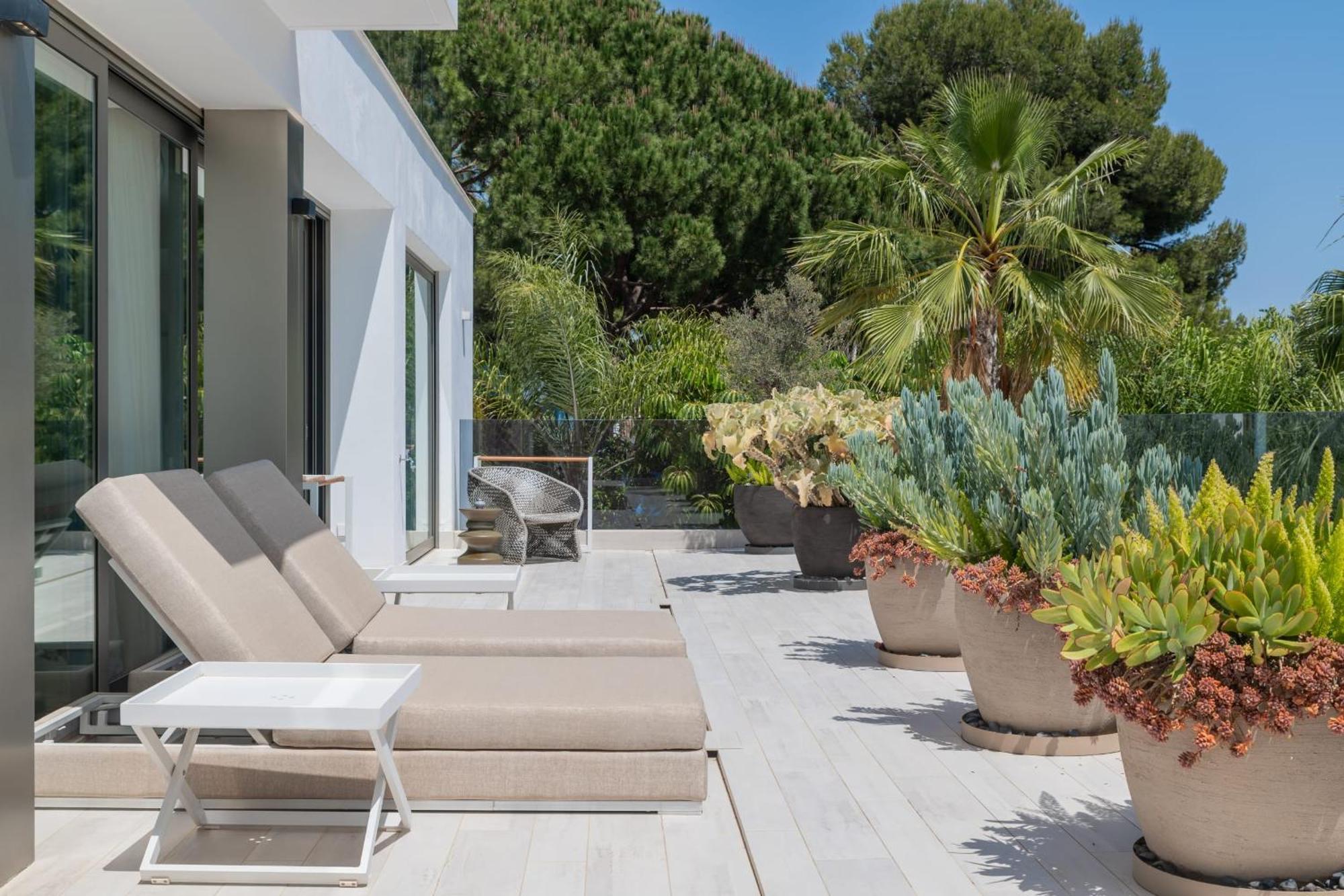 About Serenity * Marbella