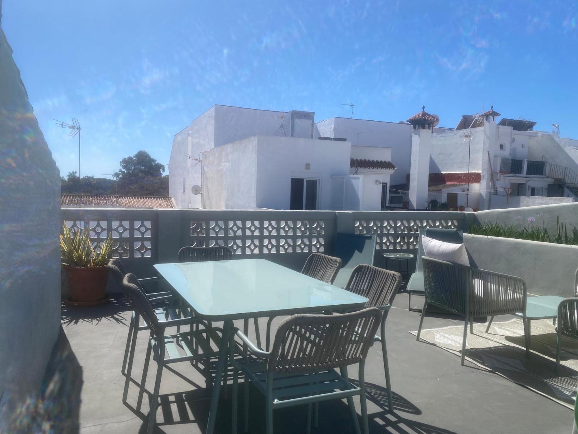 Appartement Romantic Rooftop With Stunning Sea And Mountain Views
