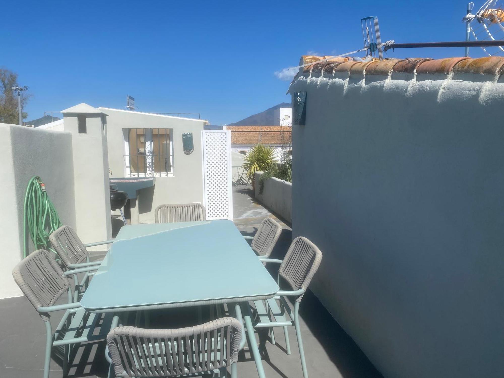 Appartement Romantic Rooftop With Stunning Sea And Mountain Views *