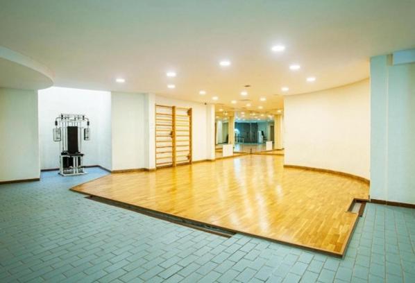 Center Beachfront For Vacation Marbella