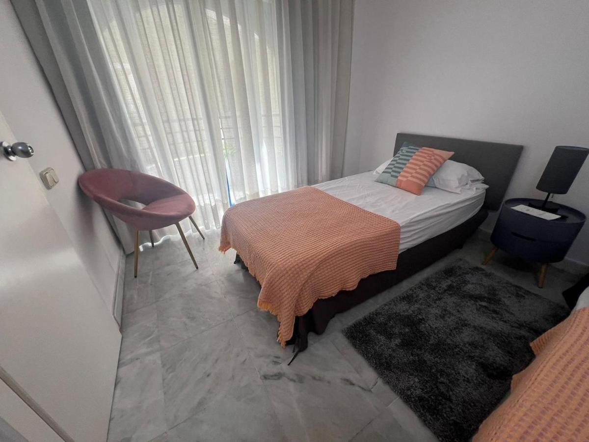 Center Beachfront For Vacation * Marbella