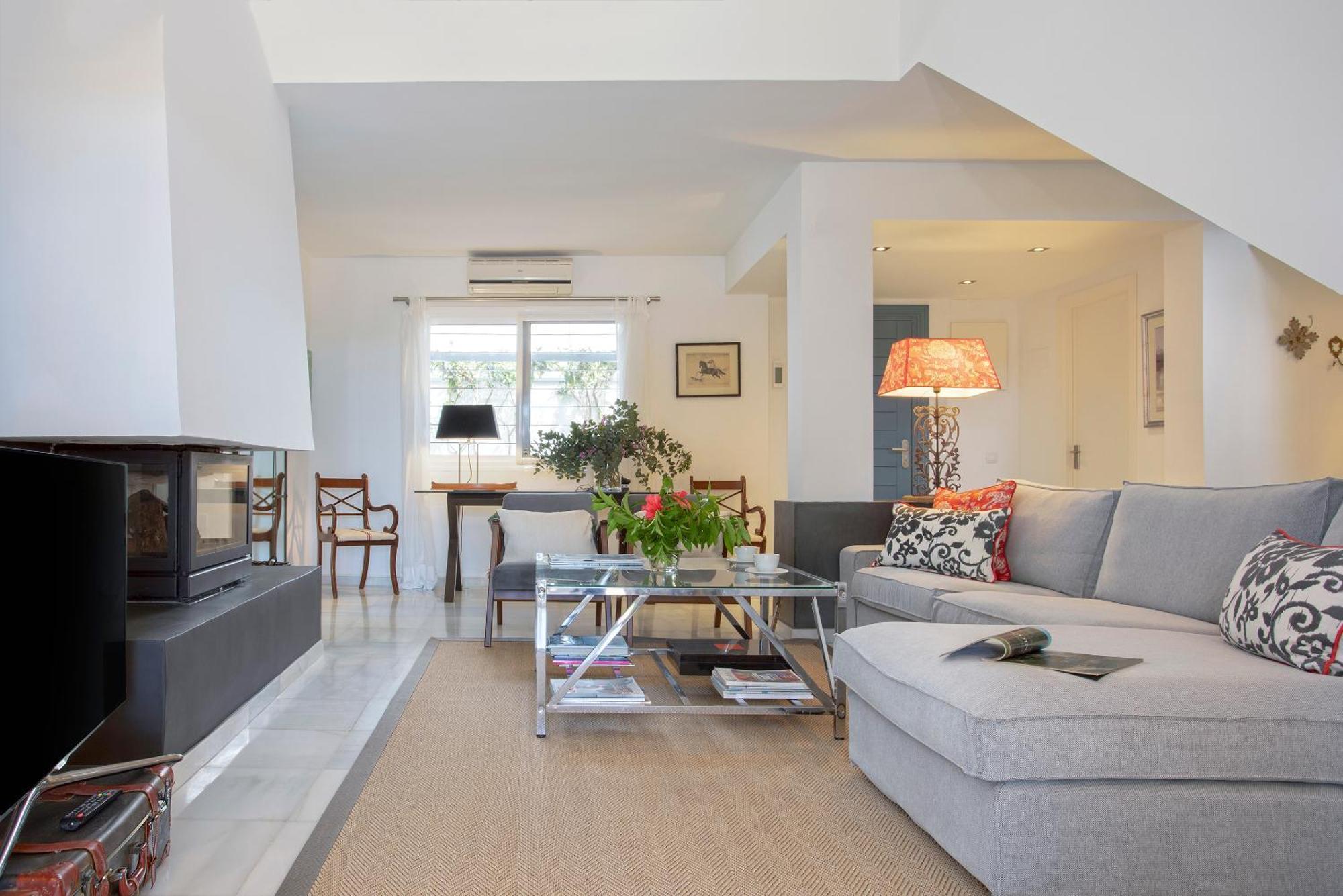 Genteel Aloha Golf Apartment *