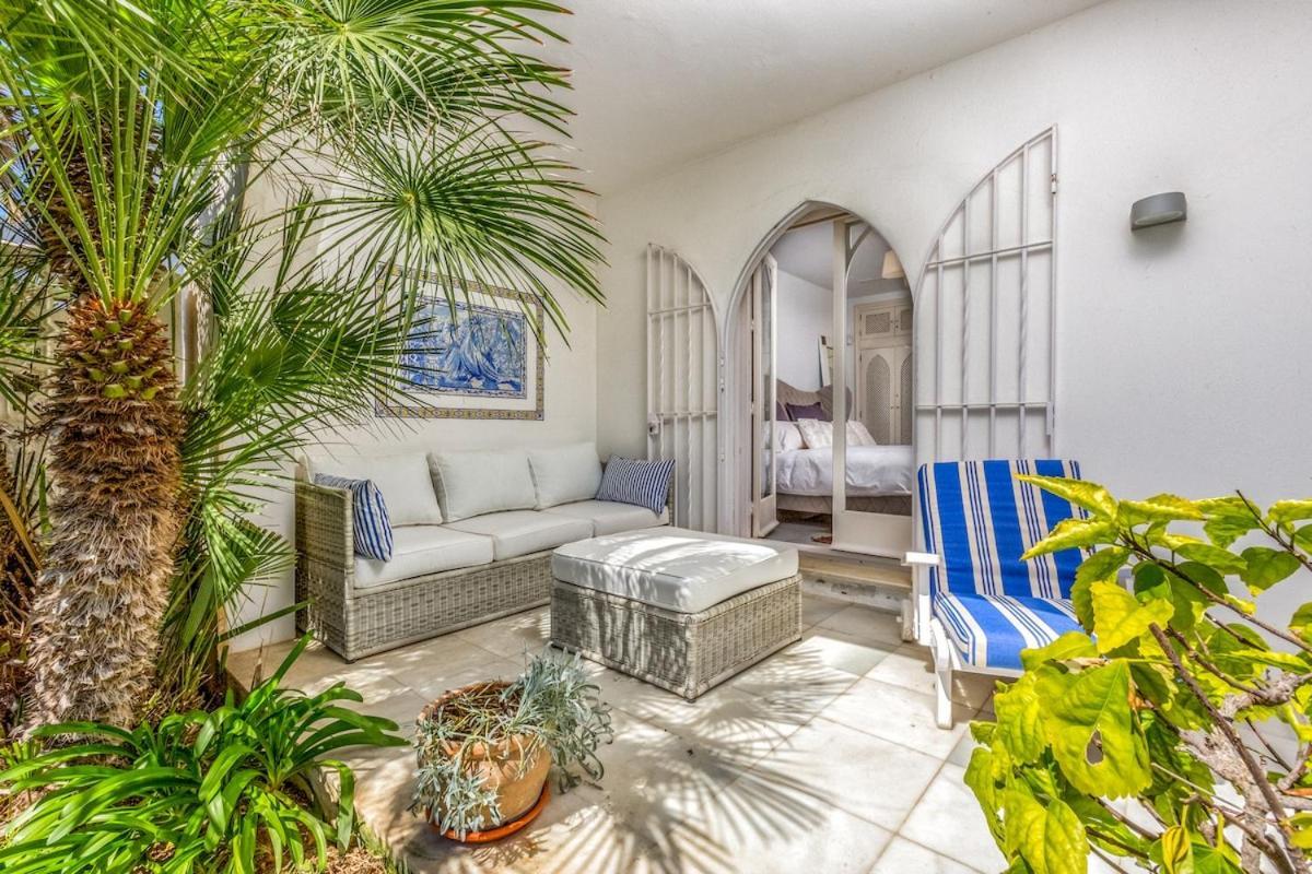 Beachfront Golden Mile Holiday home