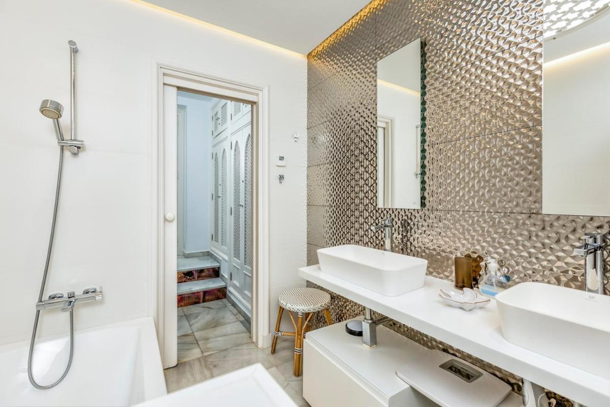 Beachfront Golden Mile Holiday home Marbella