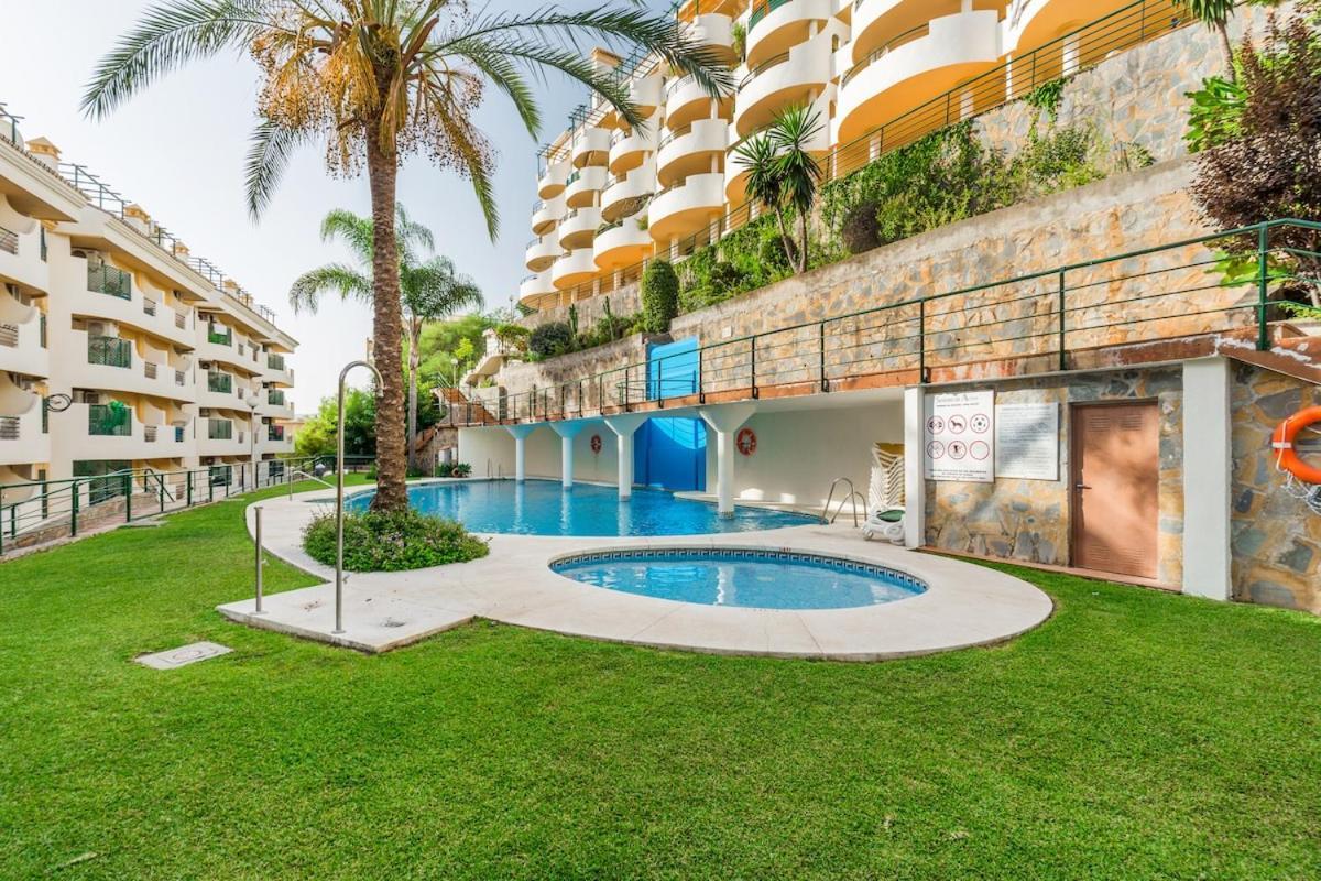 3 Bed Duplex By Puerto Banus, Marbella, 3 Pools, Sea Views Apartment