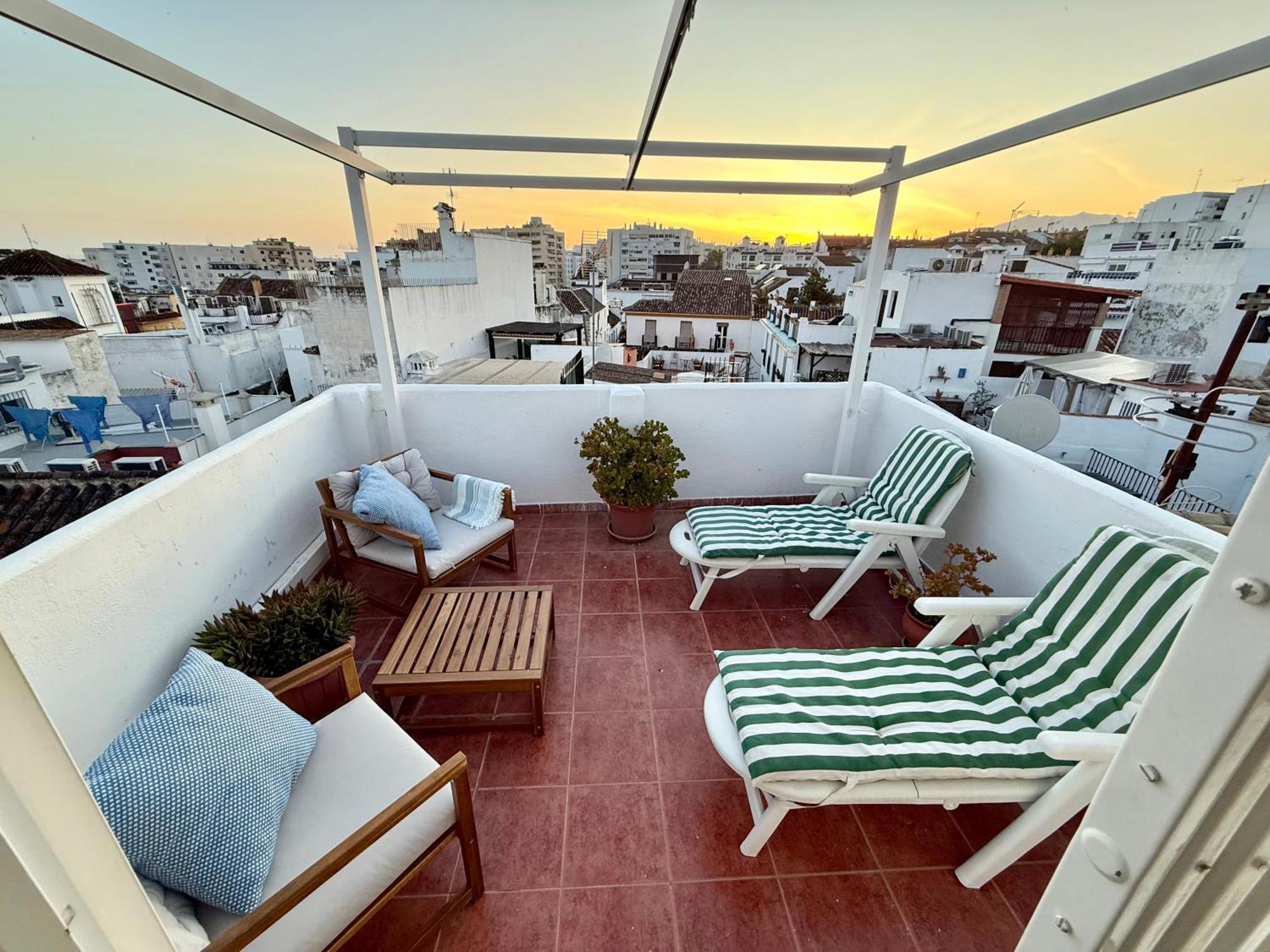 Old Town House With Terrace Marbella