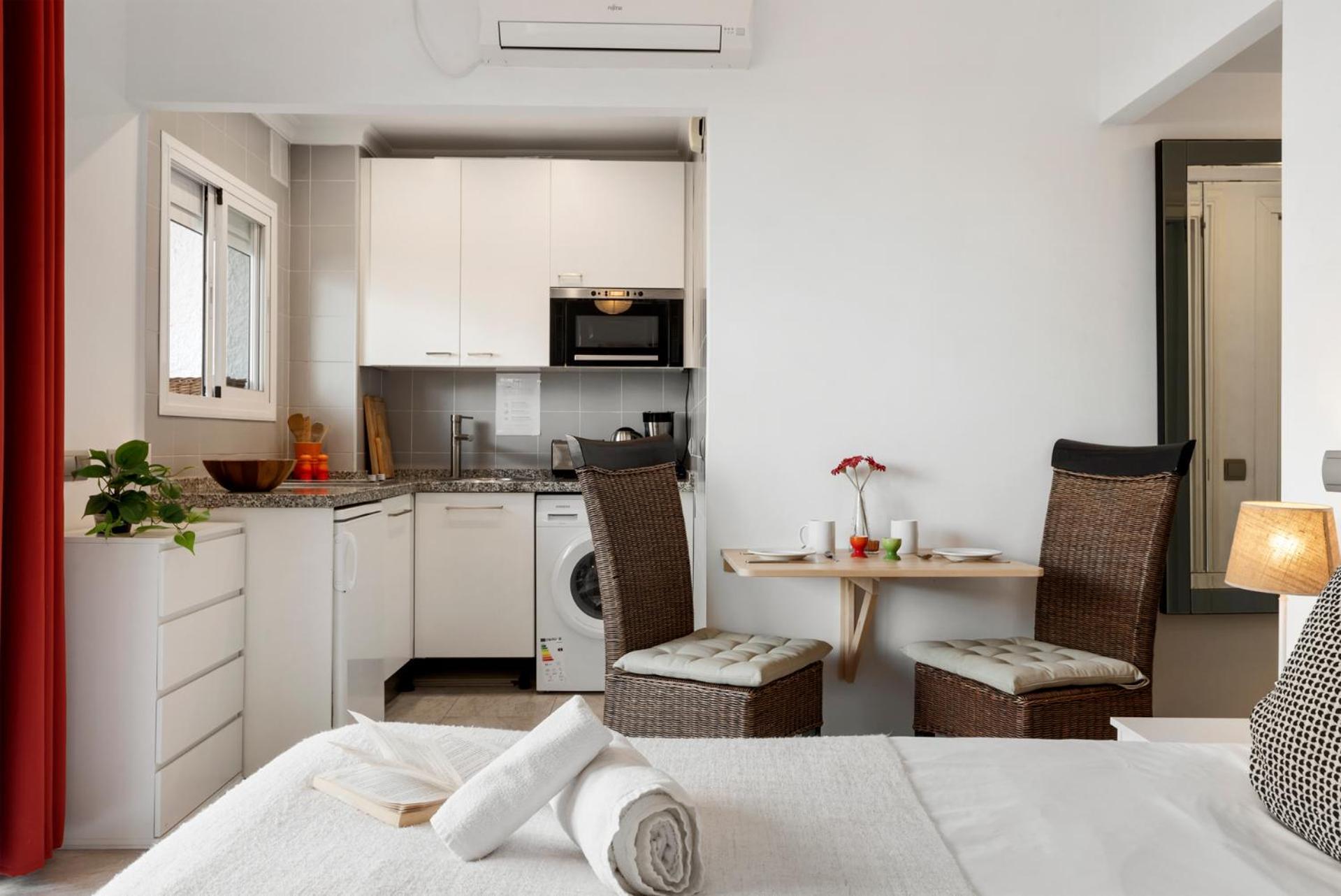 Skol In By Costarentals - M27 Marbella