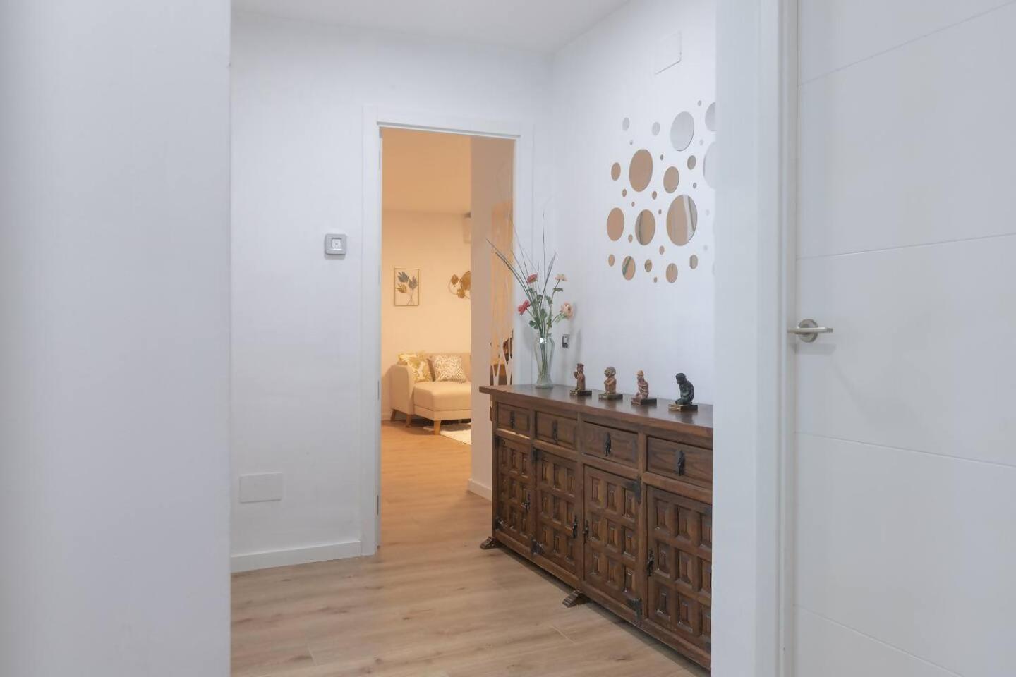 Old Town Con Parking Apartment