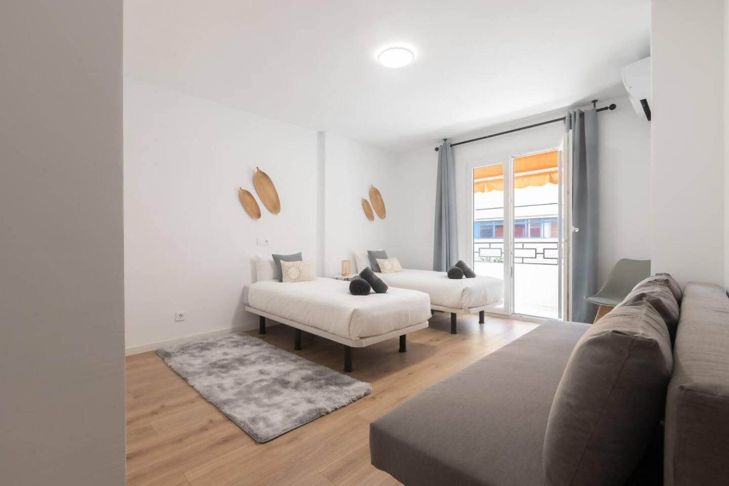 Old Town Con Parking Apartment