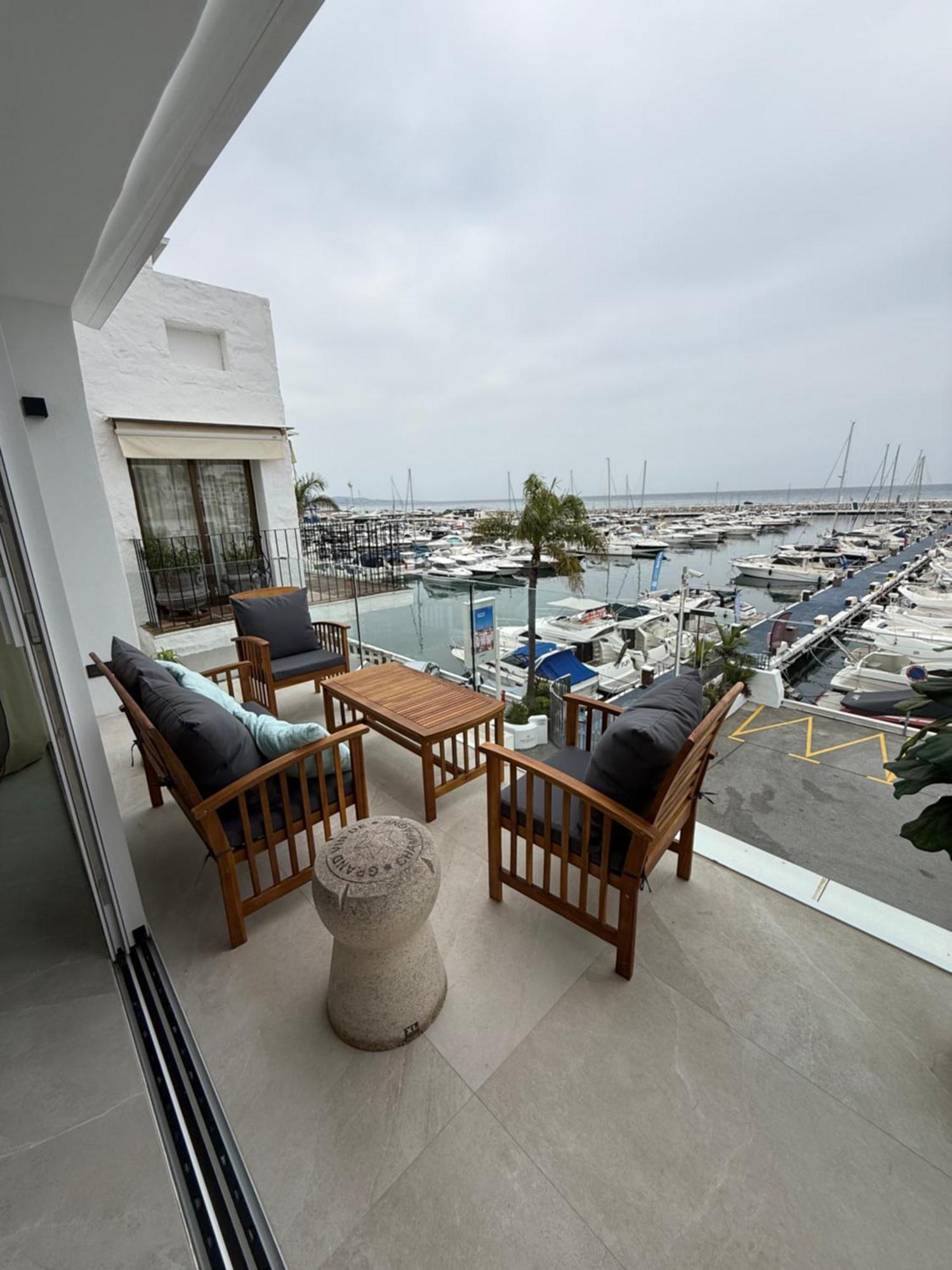 Appartement 243-fully Renovated-puerto Banus Front Line Penthouse Marbella