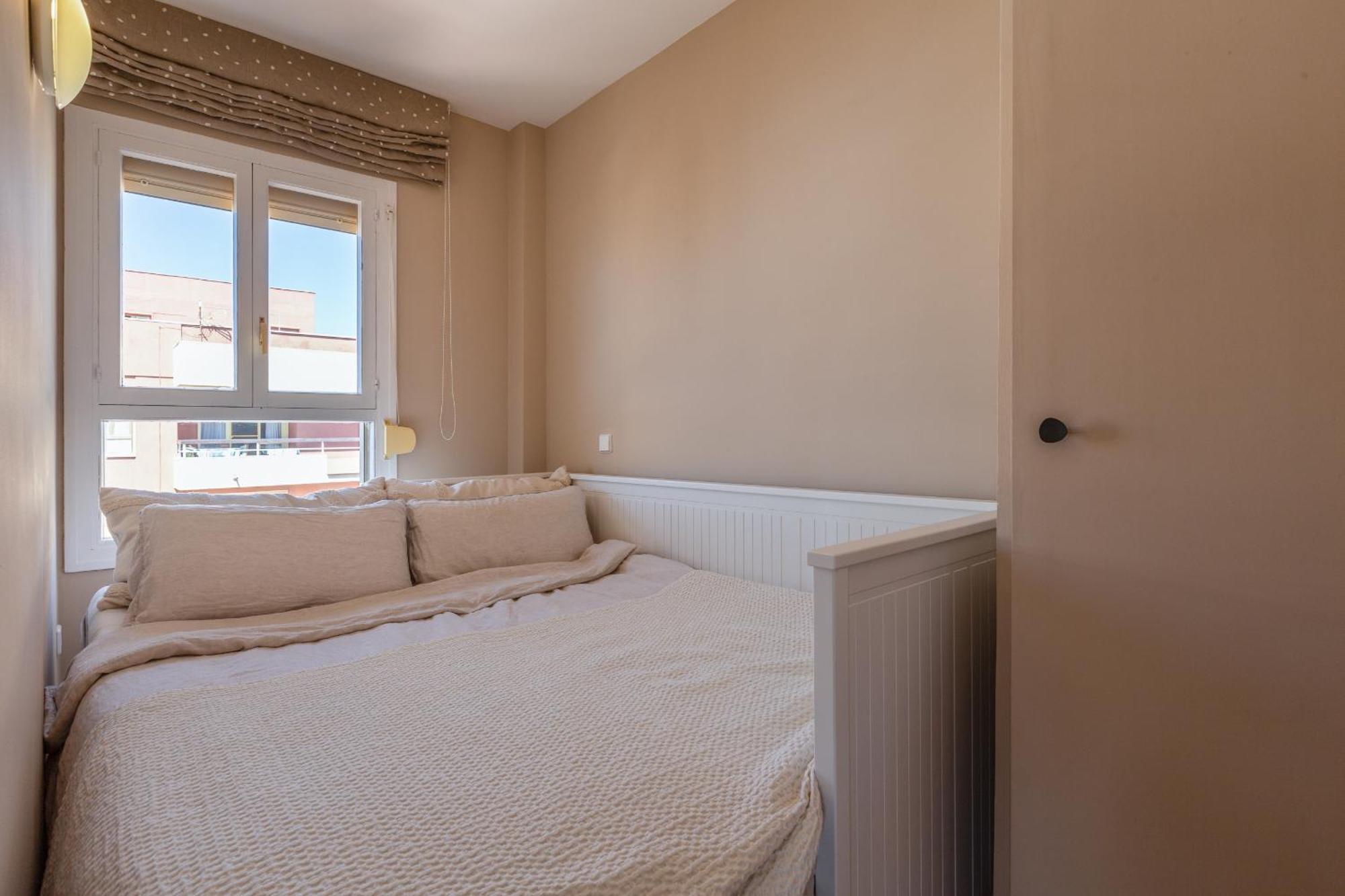 Port Beachfront - Eaw Homes Apartment