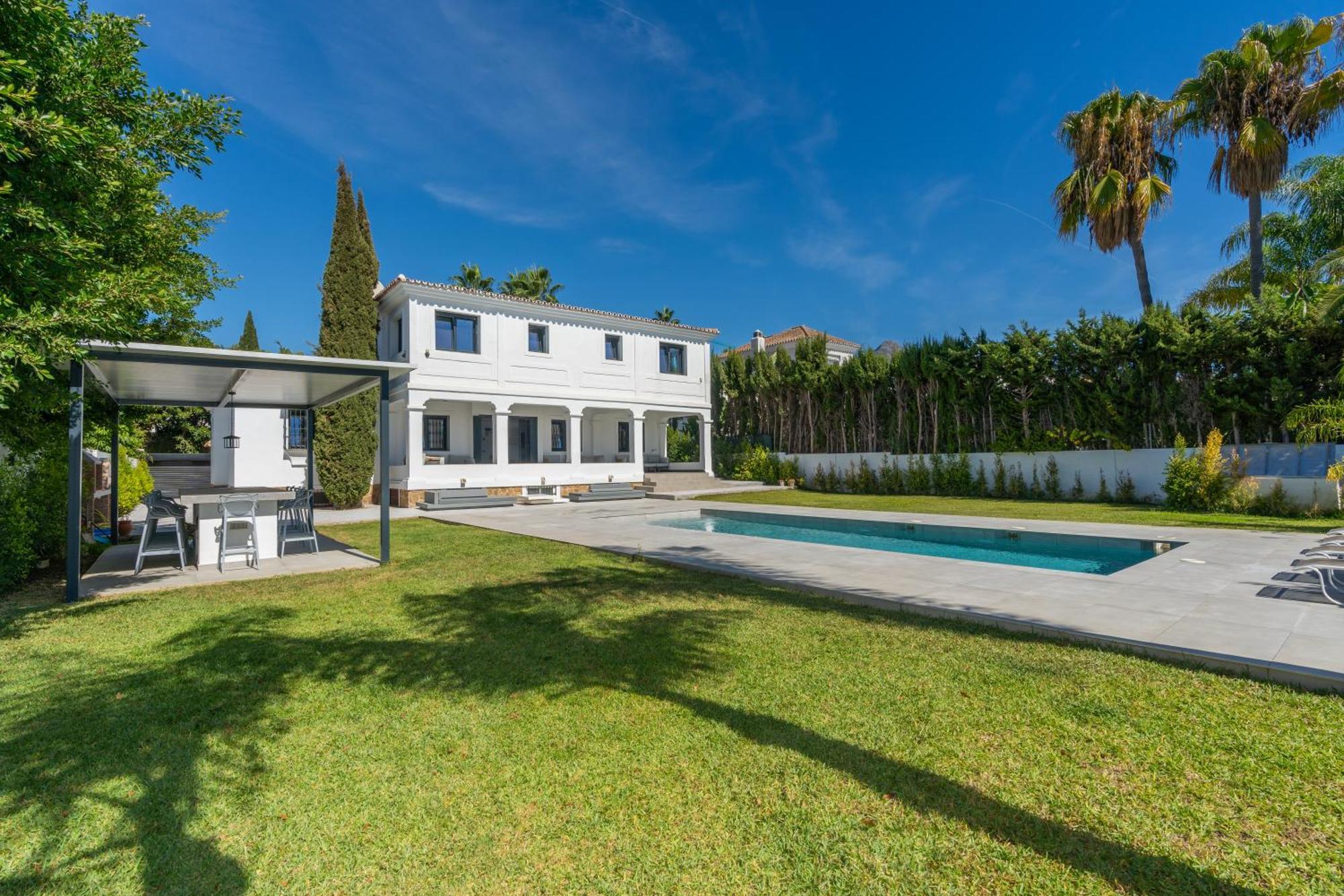 Newly Renovated 6 Bdrm Grand W Pool And Views * Marbella