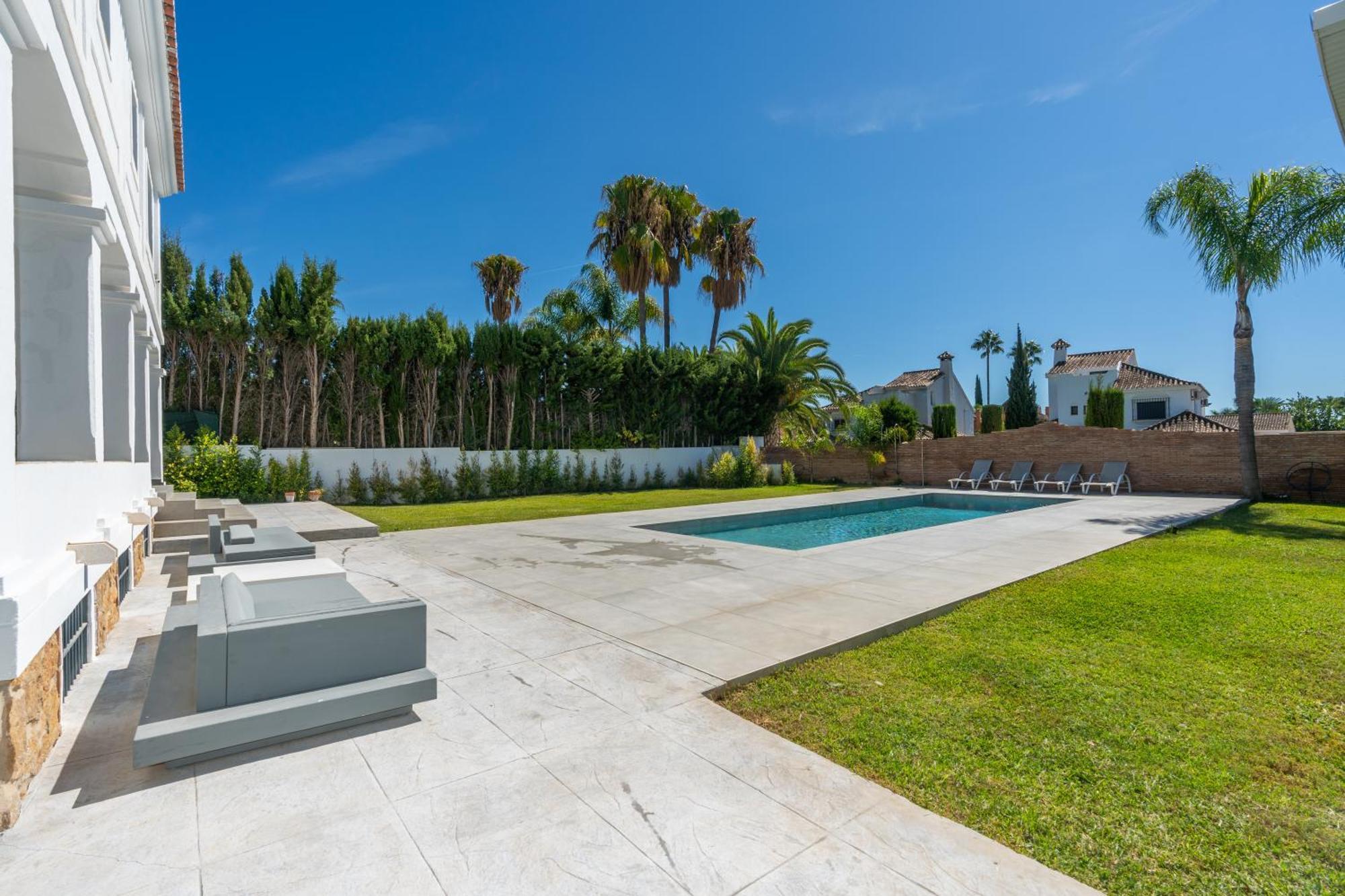 Newly Renovated 6 Bdrm Grand W Pool And Views * Marbella