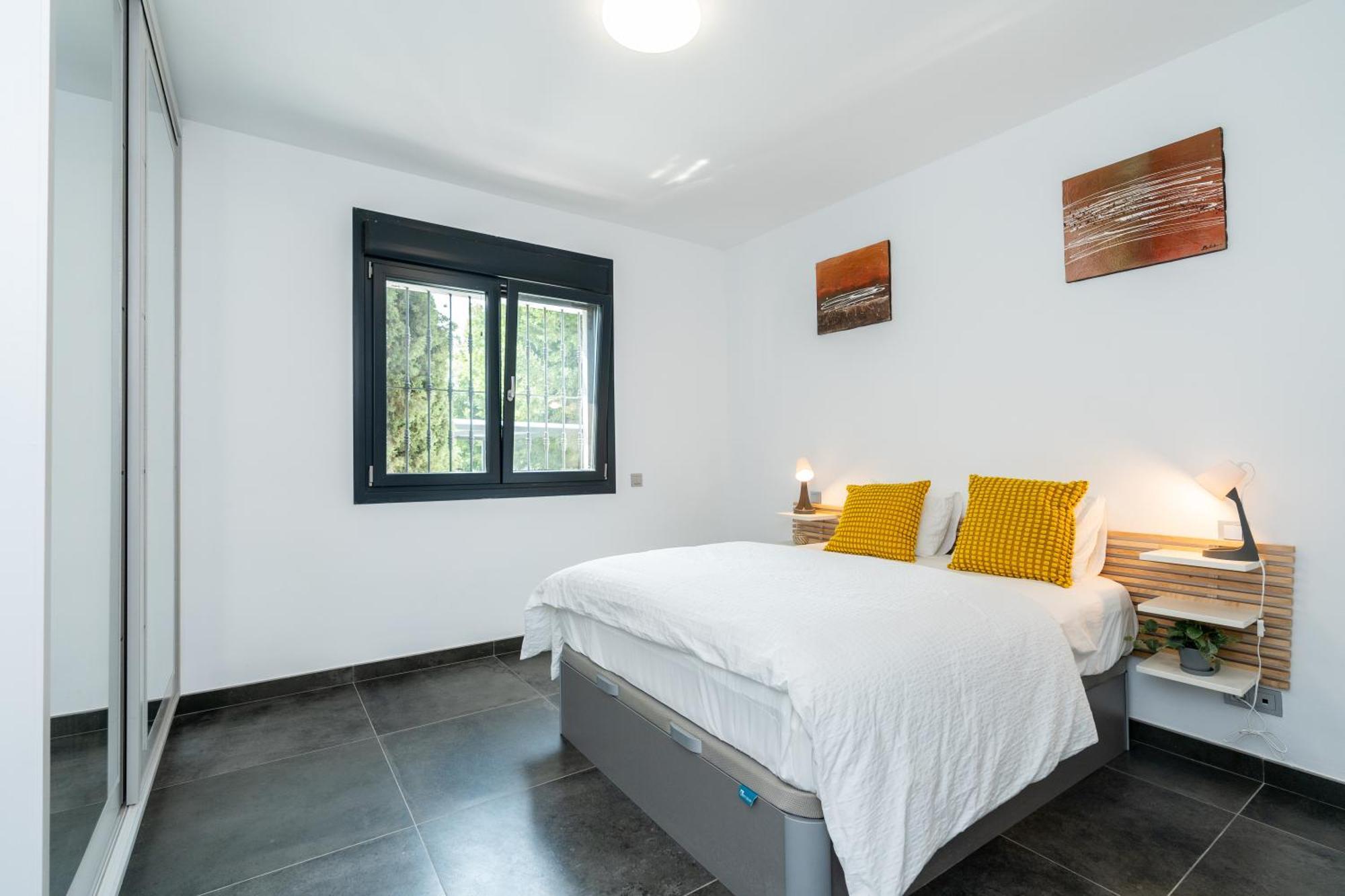 Apartment Newly Renovated 6 Bdrm Grand W Pool And Views Marbella