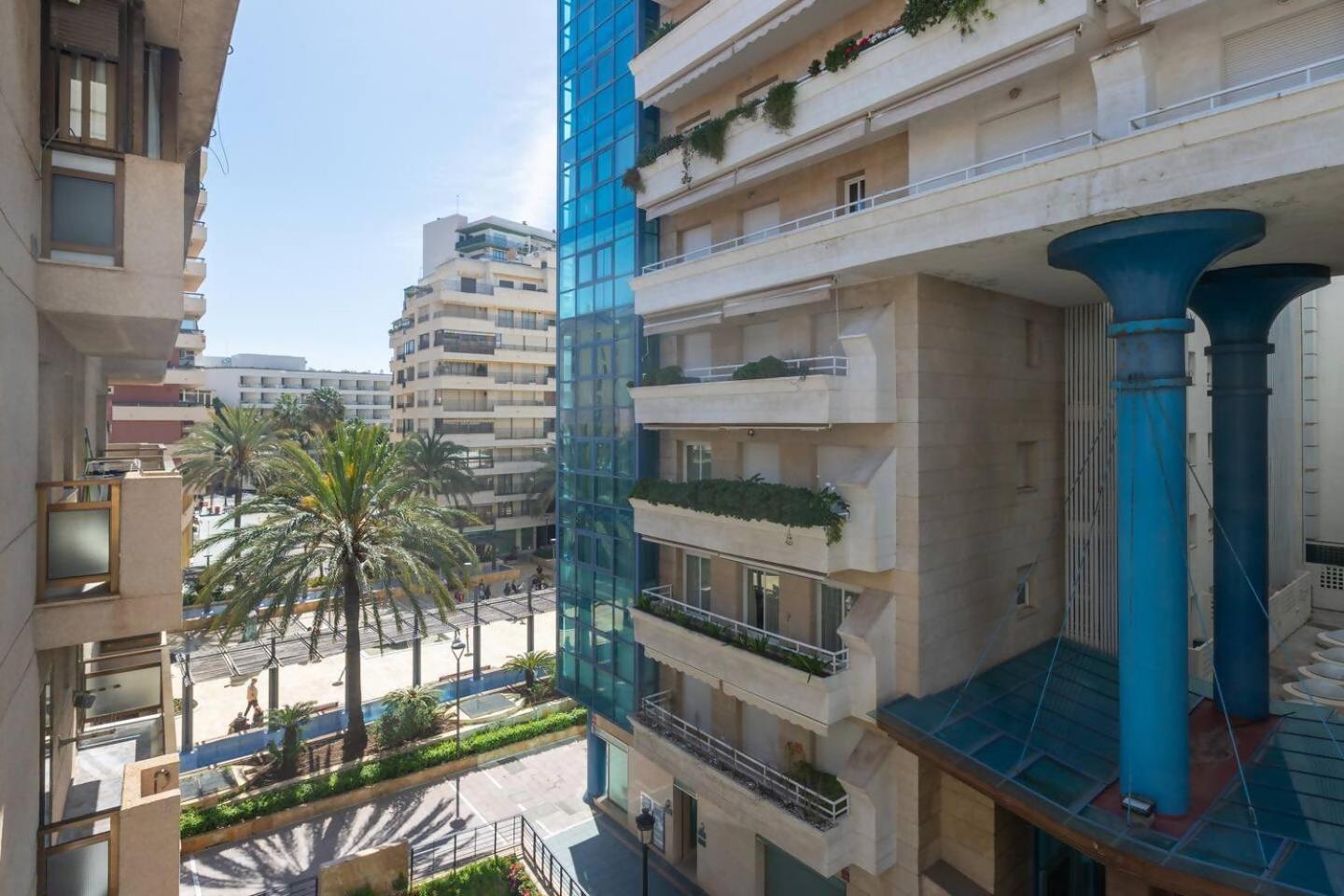 Camelias Playa Con Parking Apartment