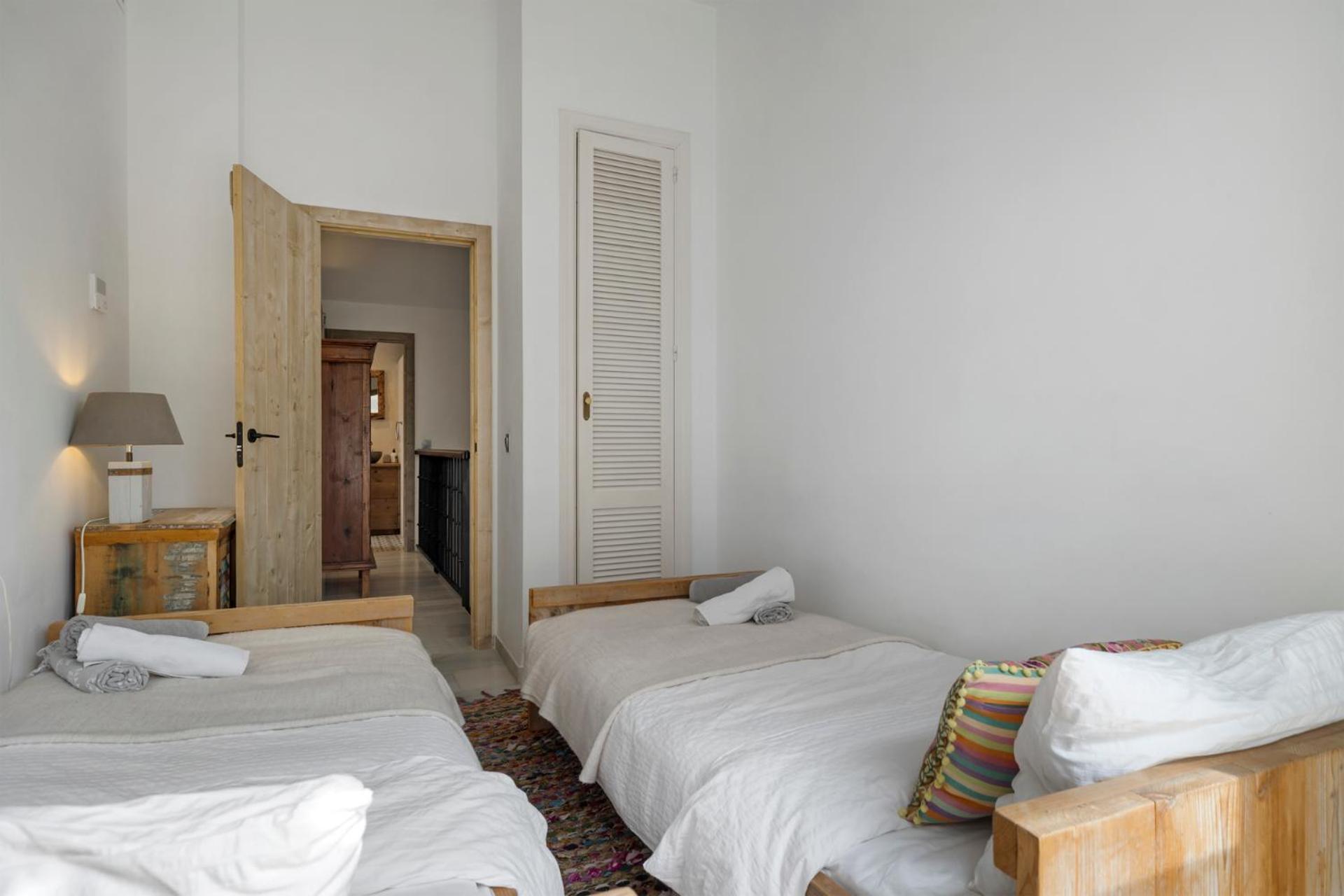 Jardin De Pinos Holiday home *