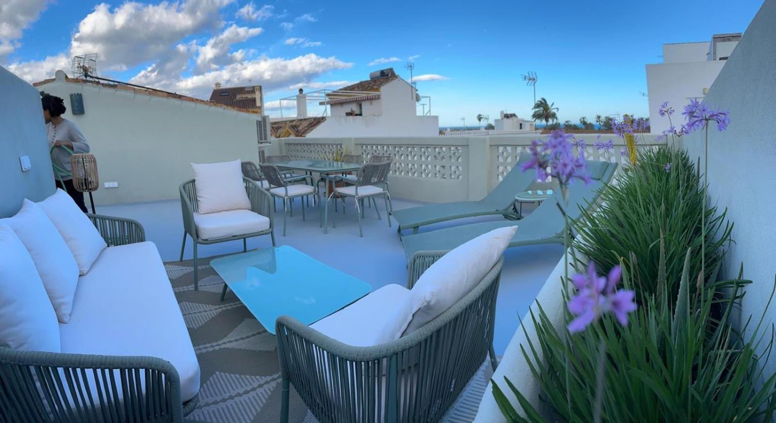 Romantic Rooftop With Stunning Sea And Mountain Views