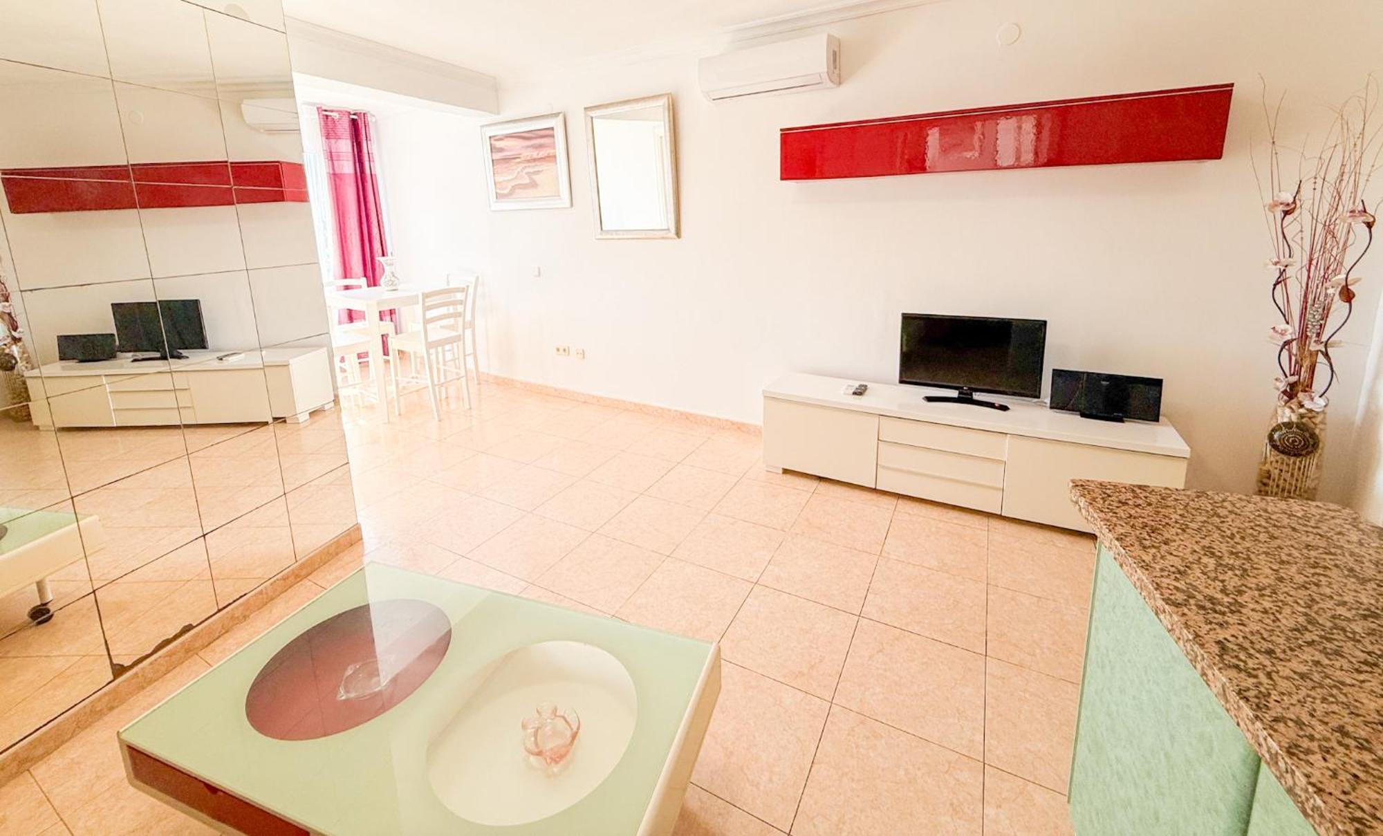 Casa La Luna- Beachfront 1br With Sea Views * Marbella