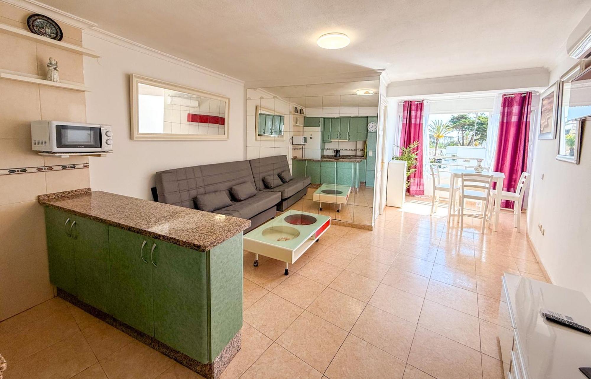 Apartment Casa La Luna- Beachfront 1br With Sea Views Marbella