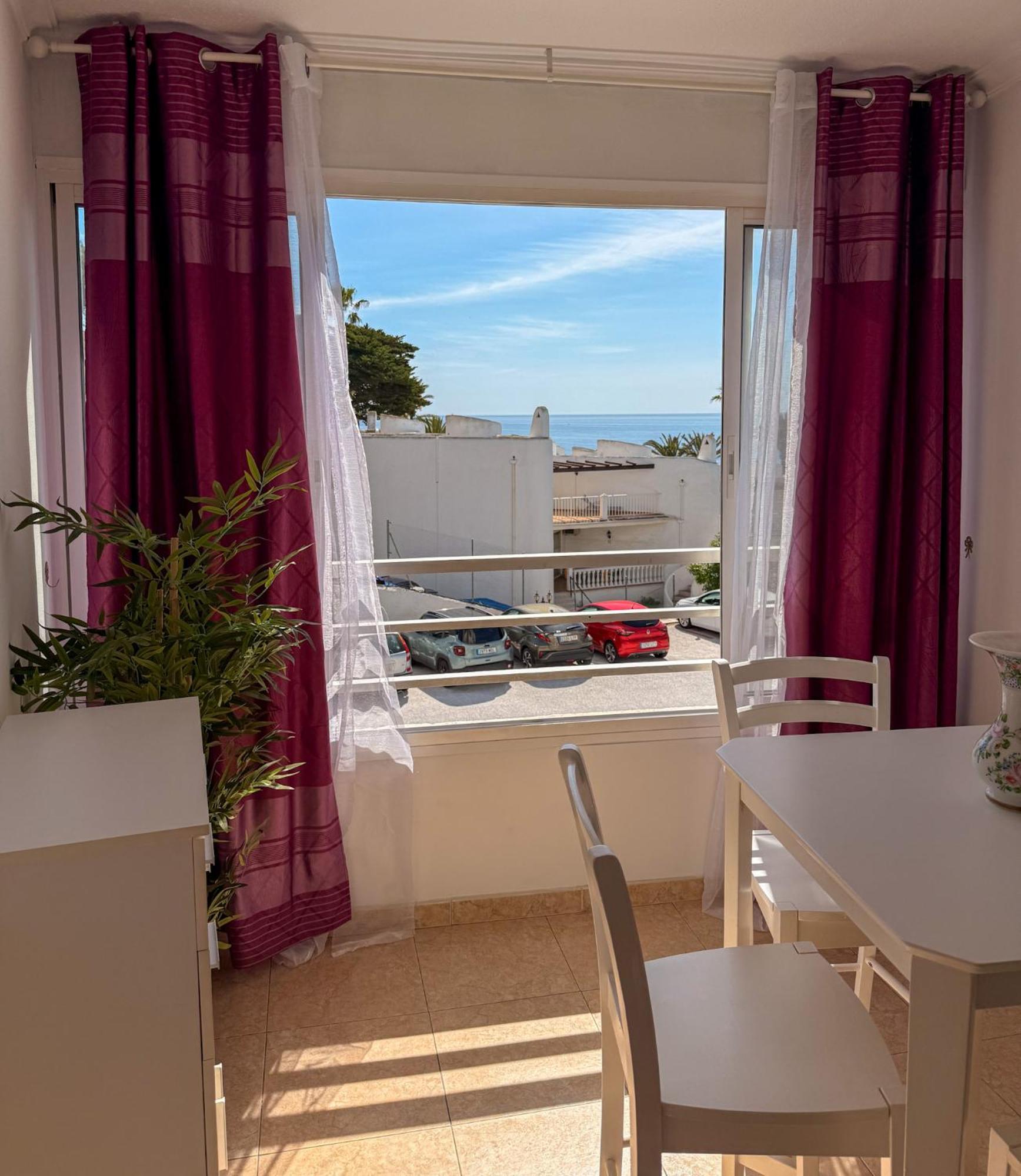 Casa La Luna- Beachfront 1br With Sea Views