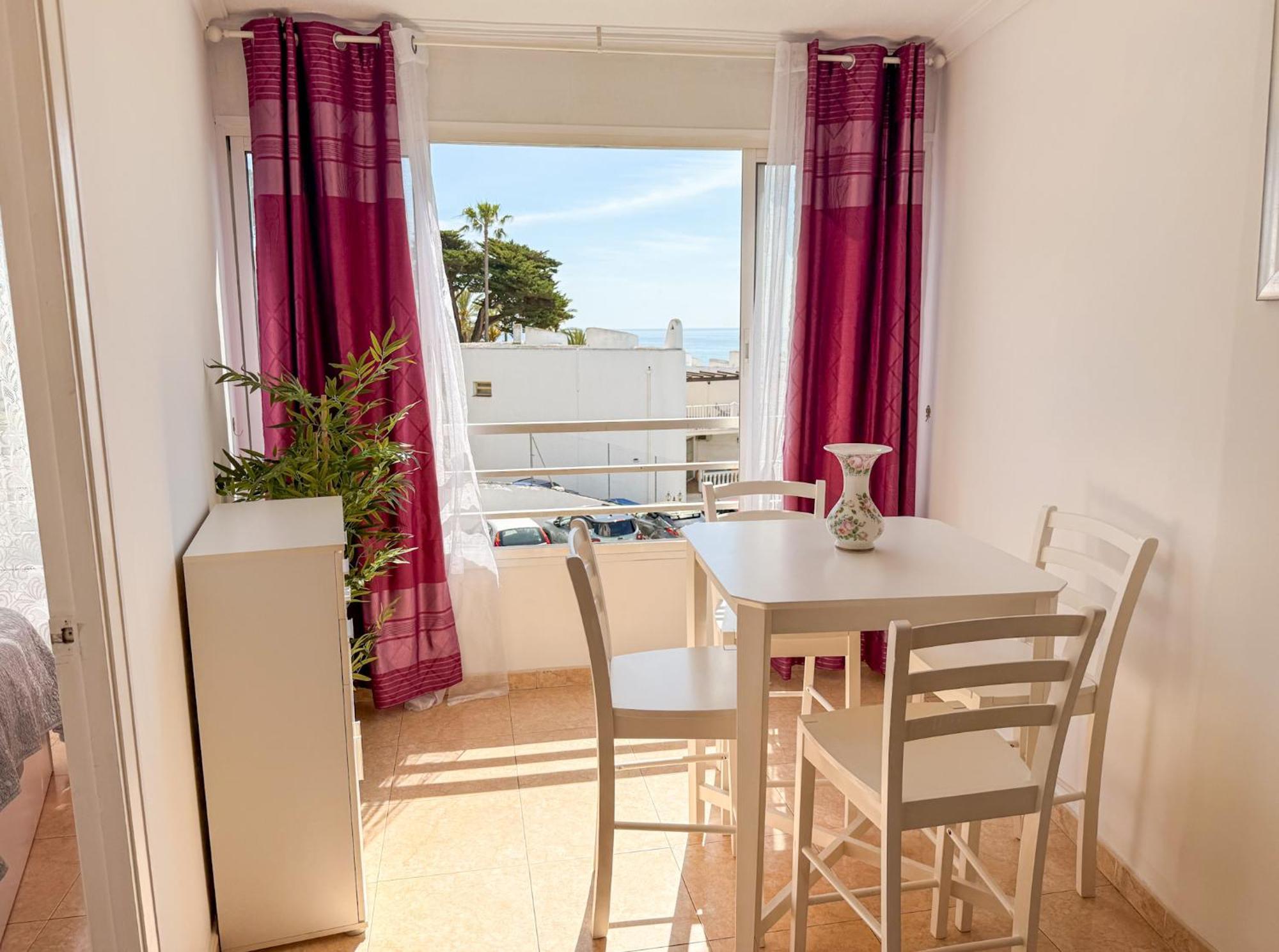 Casa La Luna- Beachfront 1br With Sea Views Apartment *