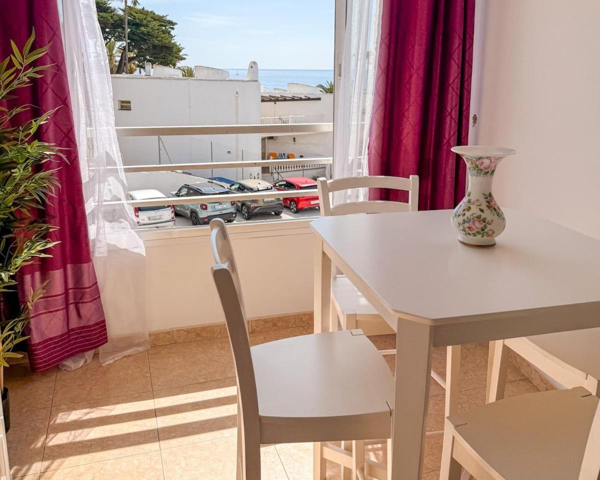 Casa La Luna- Beachfront 1br With Sea Views Apartment