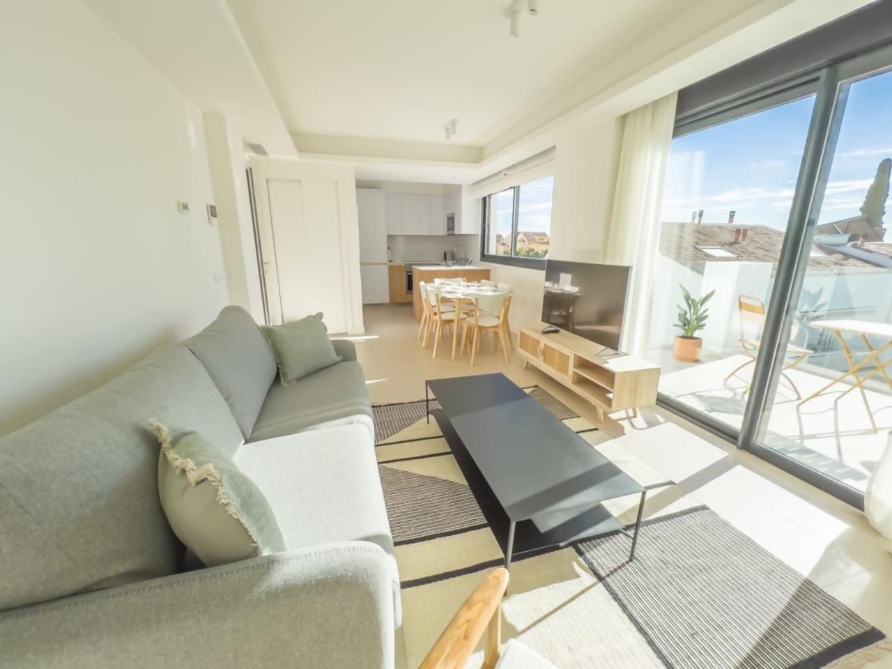 Pent-house On The Golden Mile Apartment