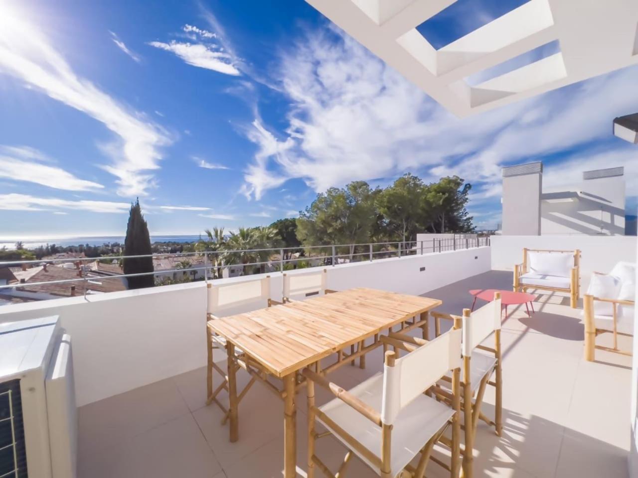 Pent-house On The Golden Mile