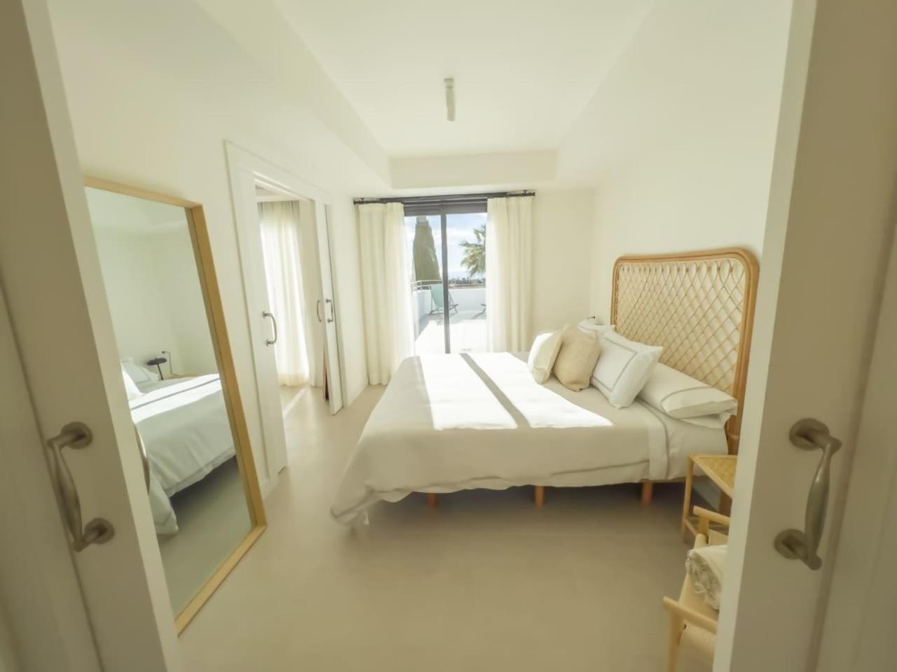 Pent-house On The Golden Mile * Marbella