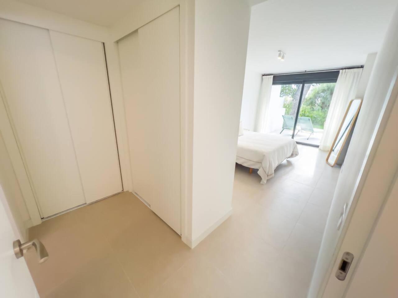 Bajo Con Jardin En La Milla De Oro Apartamento *