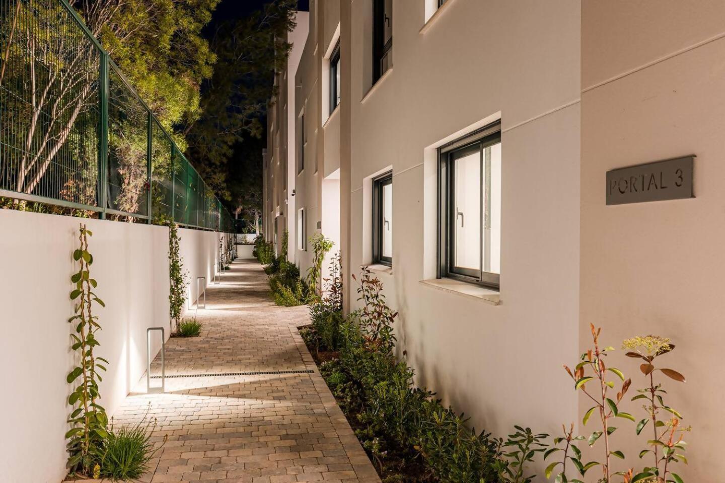 Bajo Con Jardin En La Milla De Oro Apartamento *