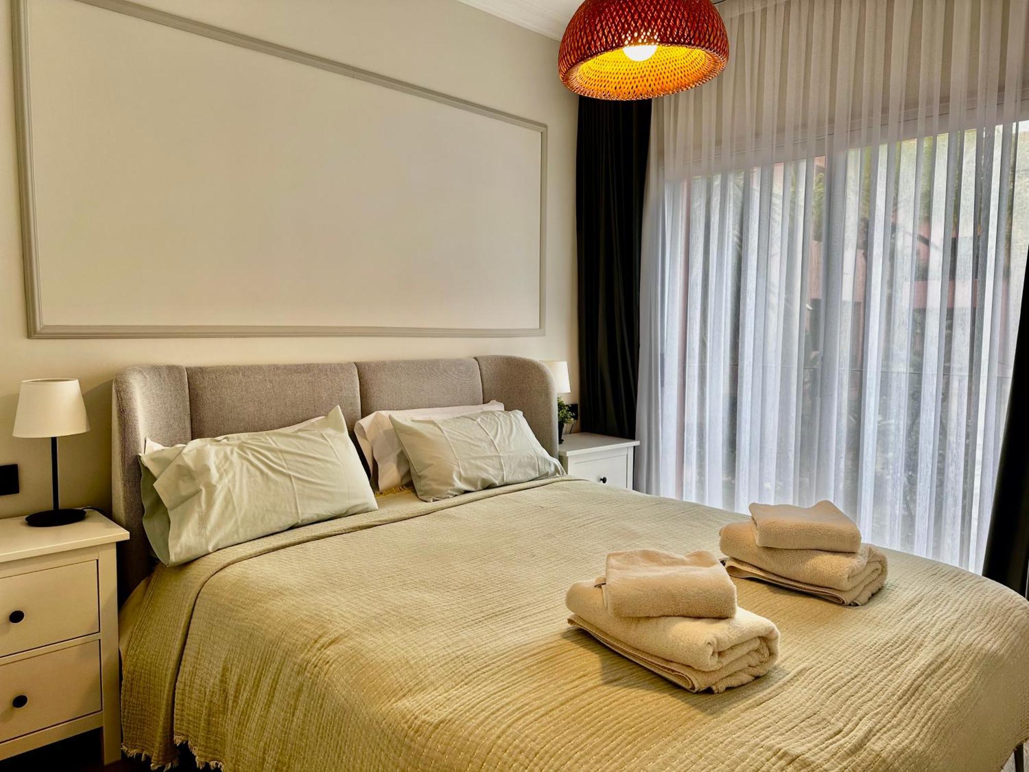 Lovely Elviria 200m From The Apartment *
