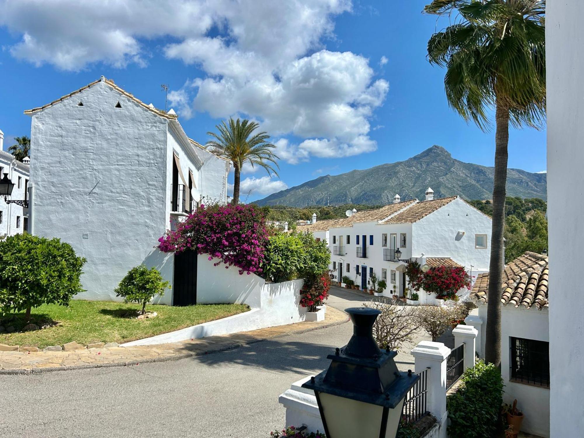 House In Surrounded By Golf Courses Marbella