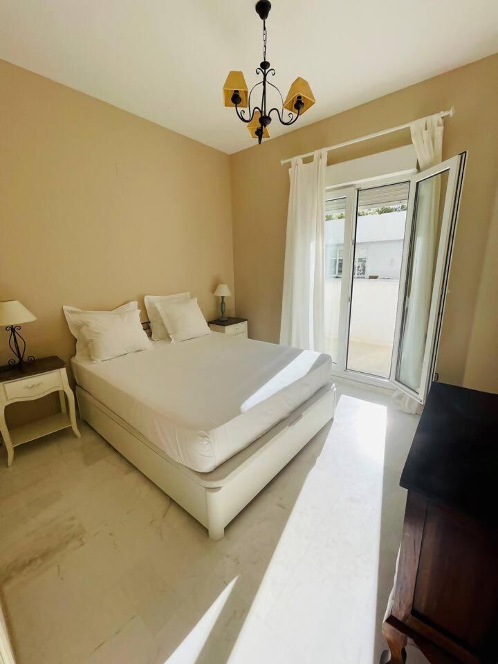 Milla De Oro Apartment