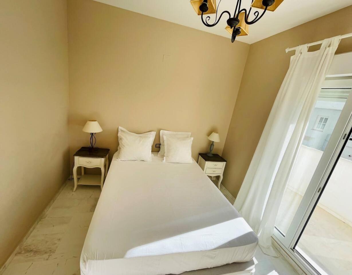 Milla De Oro Apartment *