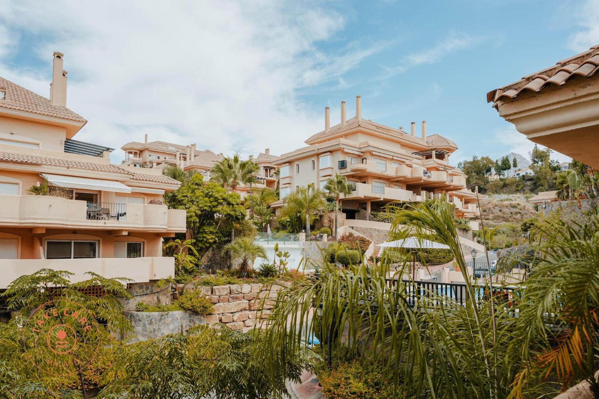 Stylish Aloha Hill Club - Tcm Apartment Marbella