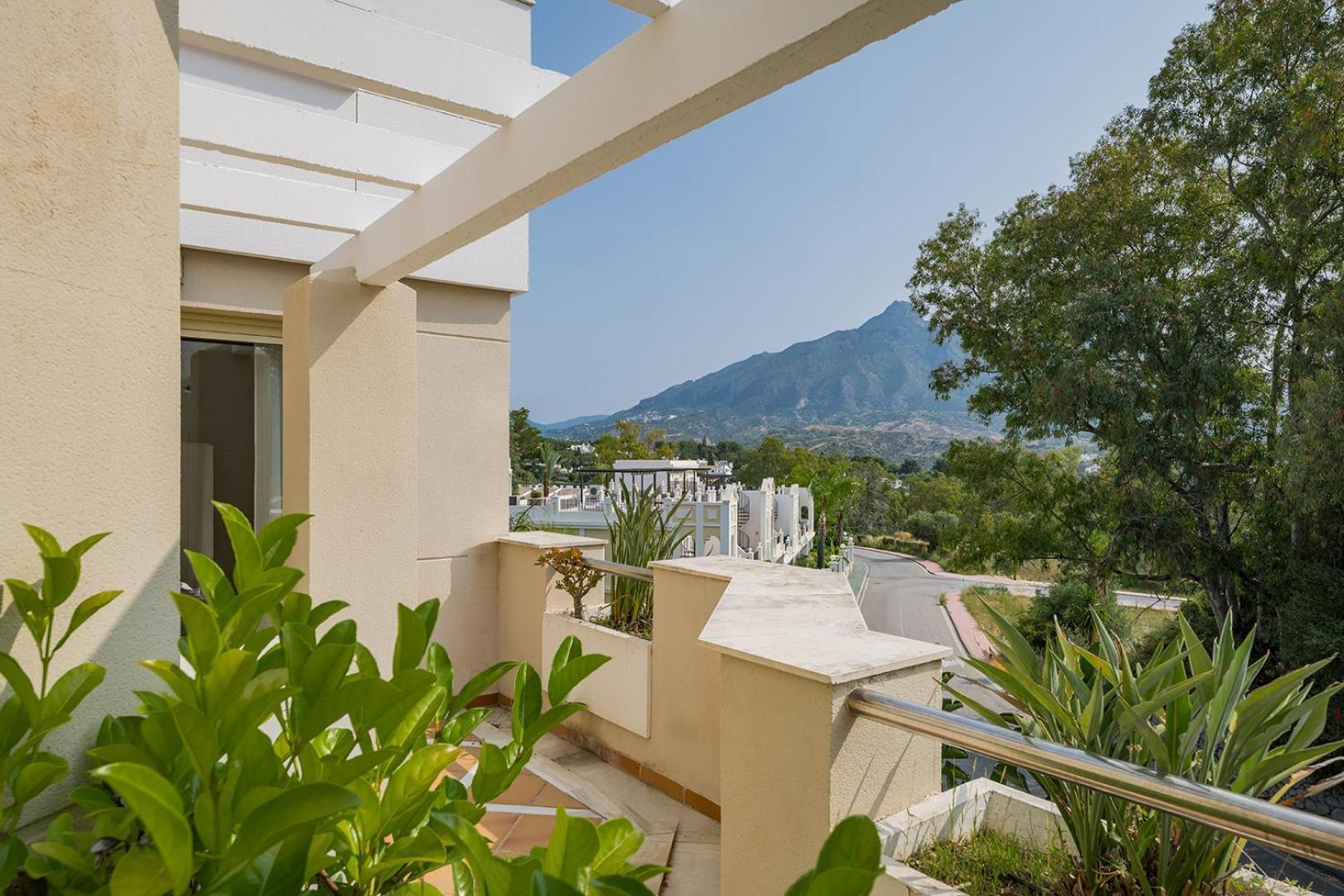 Molo Residences Boutique & *