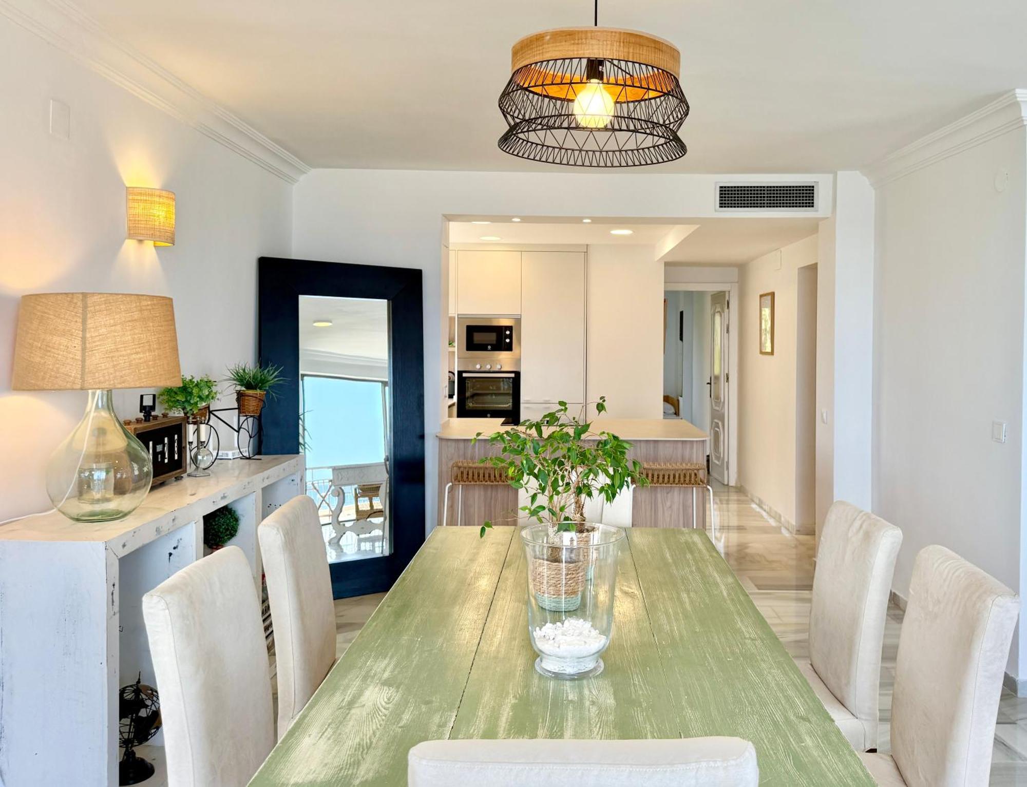 El Faro, Center Beachfront - Eaw Homes Marbella