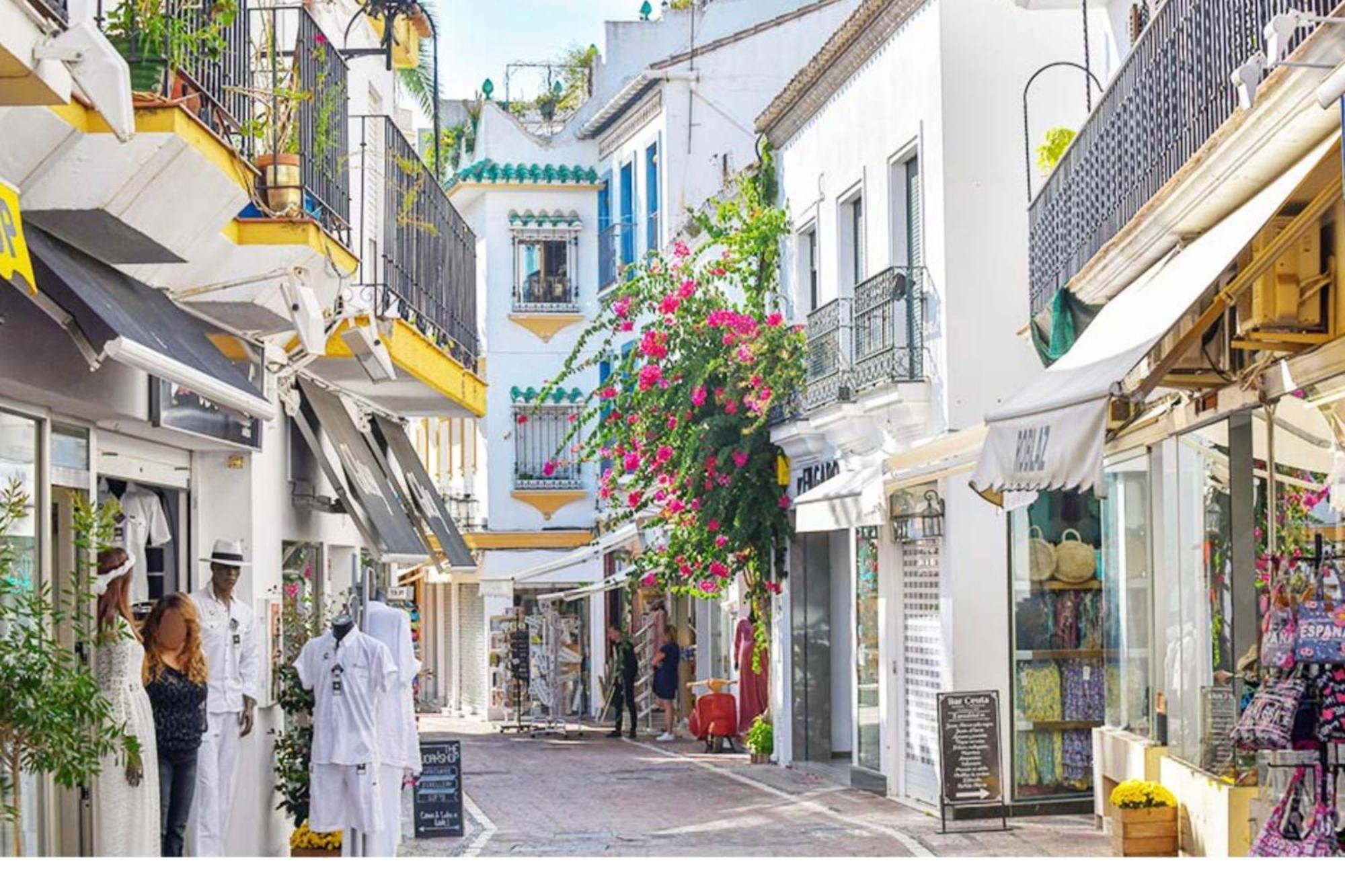 Beachfront - Beachside With Stunning Sea Views Marbella