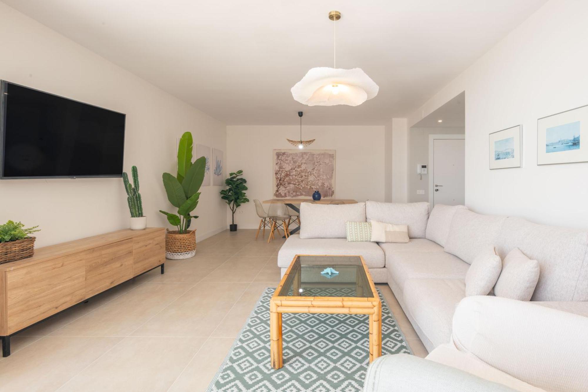 In Front Of Sea & Center Apartment Marbella
