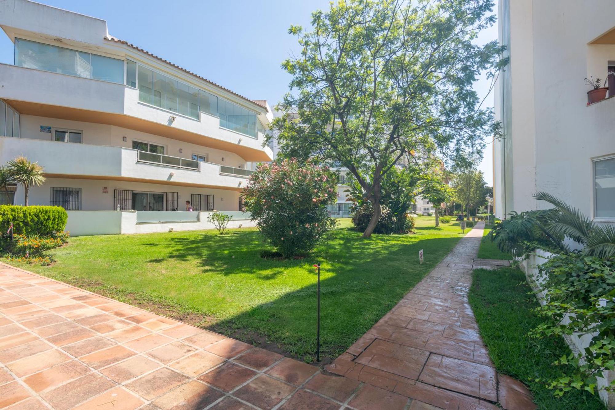Apartment In Front Of Sea & Center *