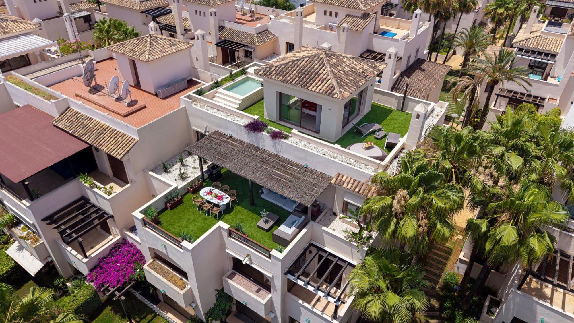 Vacation Marbella: Private Heated Pool Retreat Near Puerto Banus *