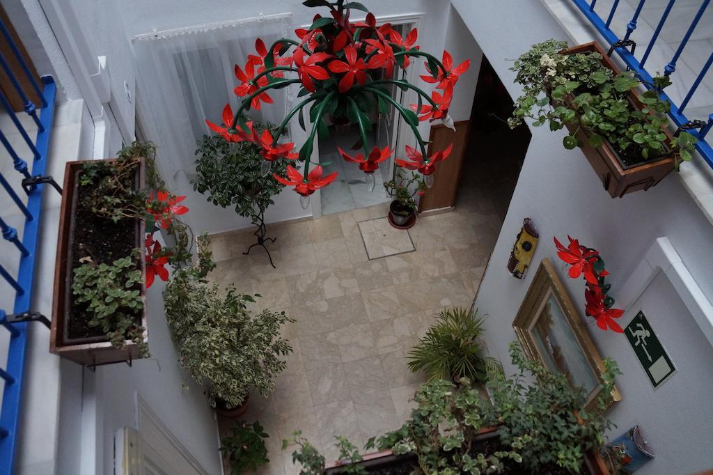 Linda Hotel