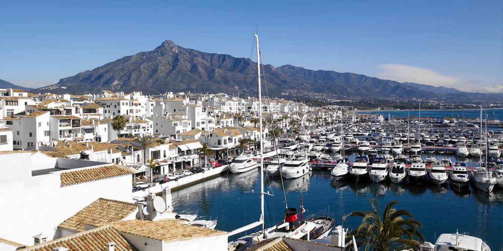 Banus Boutique Muelle Del Ribera Marbella