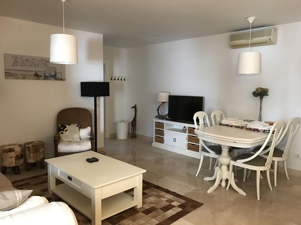 Casa Holandaluzas Near Beach, With Salt Water Pool And Private Parking Apartamento Marbella