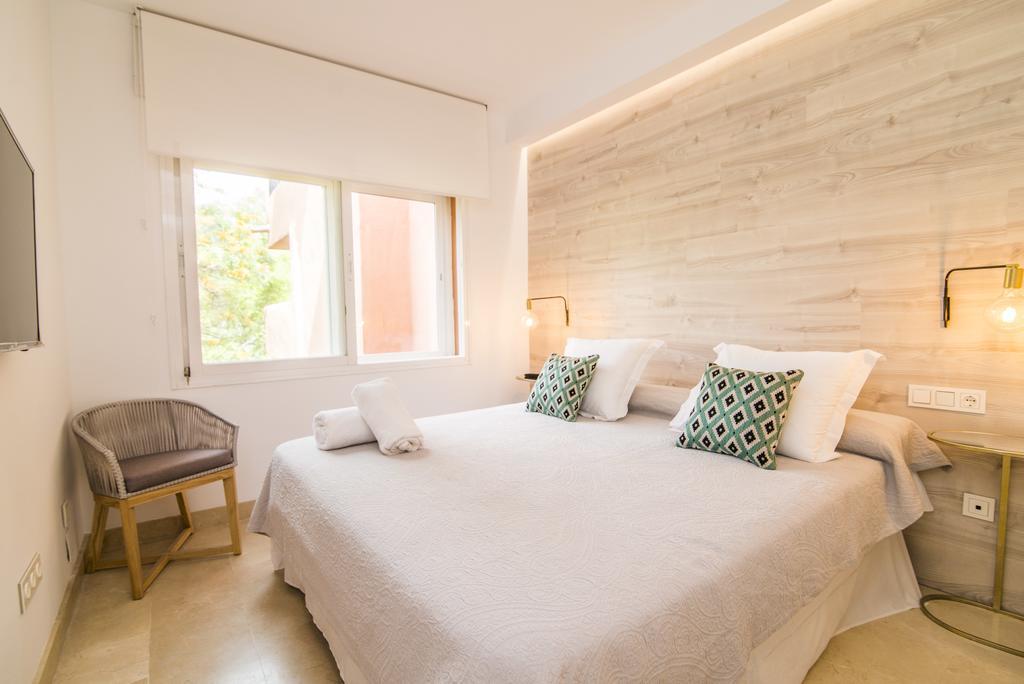 Apartment Golden Mile Oasis: Beachfront Family Haven At Puente Marbella