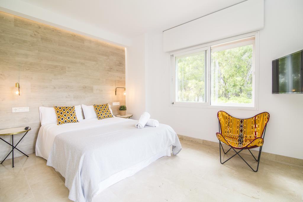 Apartment Golden Mile Oasis: Beachfront Family Haven At Puente Marbella