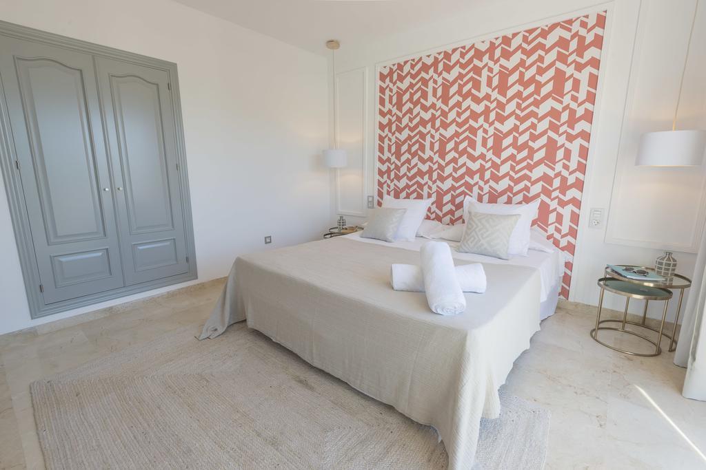 Vacation I Nueva Andalucia Golf Getaway Apartment