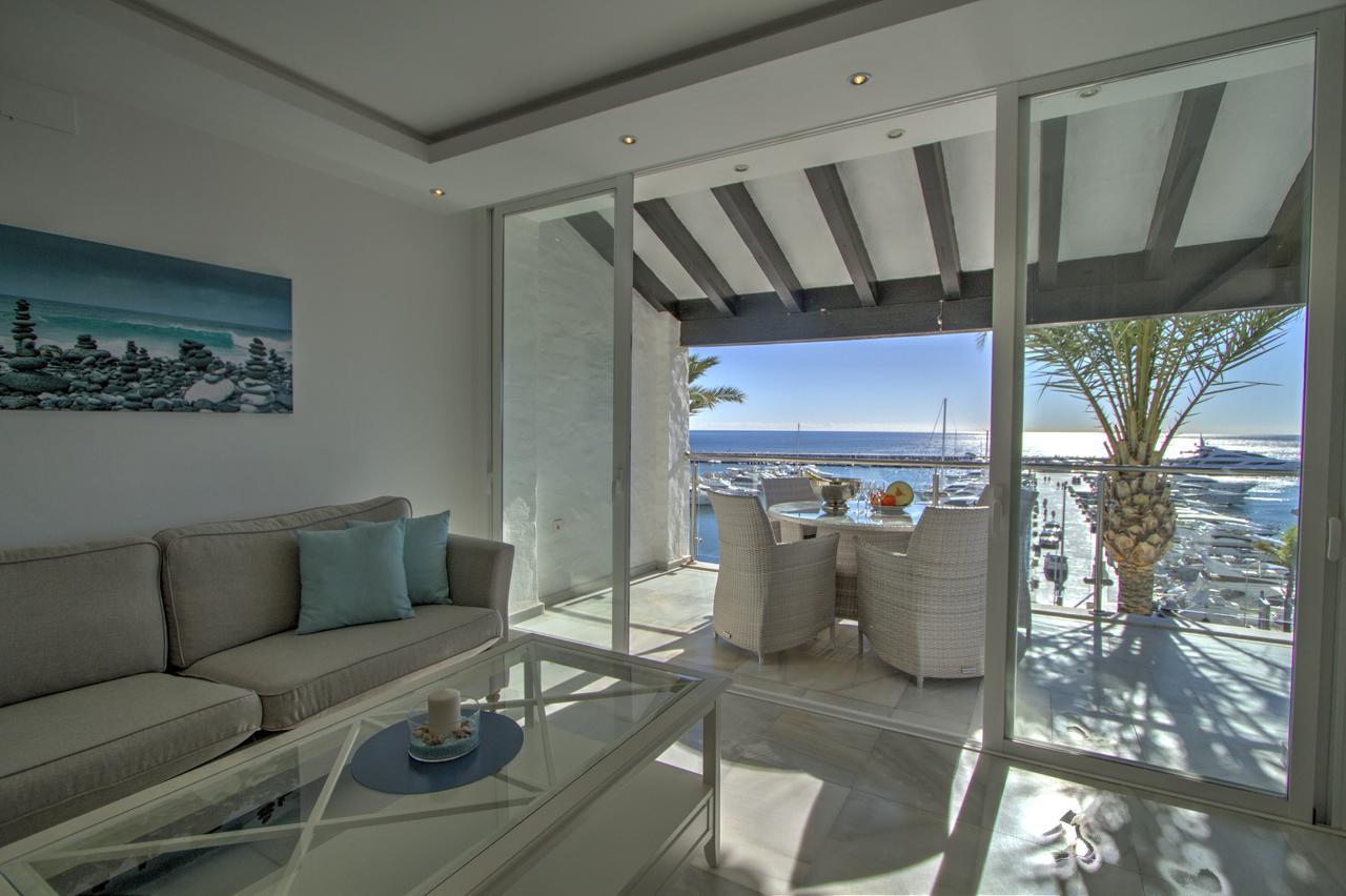 Front Line Penthouse Puerto Banus With Sea Views * Marbella
